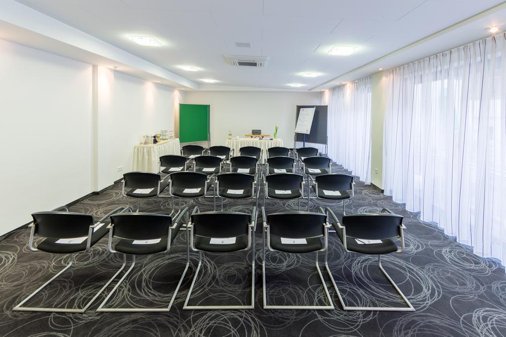 Best Western Hotel Wuerzburg-Sued Экстерьер фото